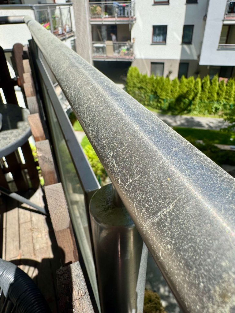 Przed sprzątaniem — Balkon